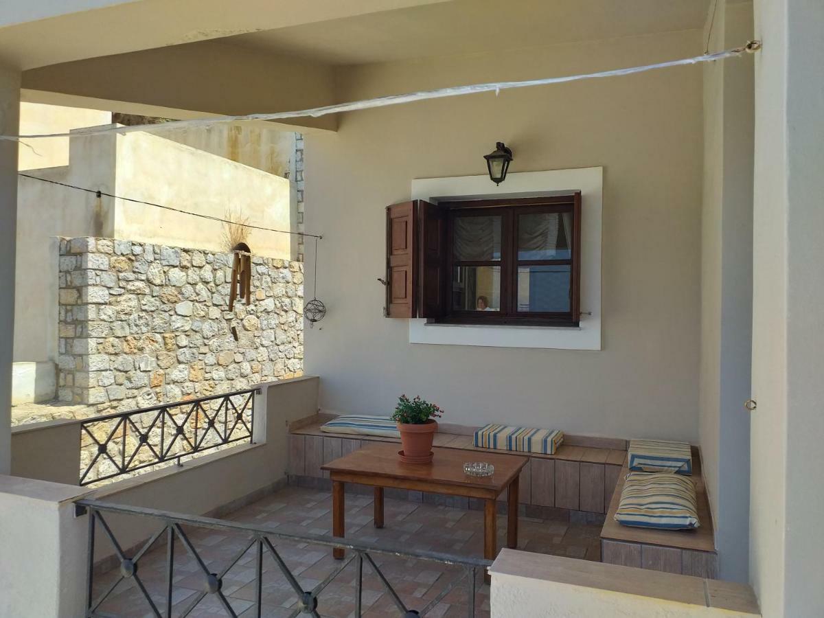 Apartamento George Myrties Exterior foto